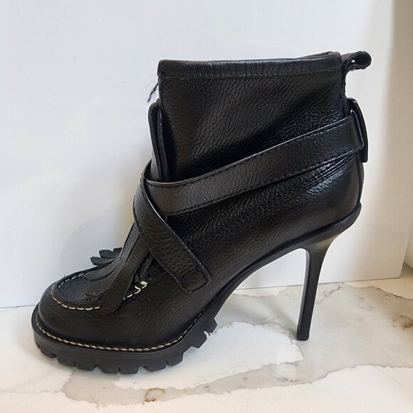 TORY BURCH Lyle Lug Heeled Leather Booties - Size 9 - Picture 9 of 10